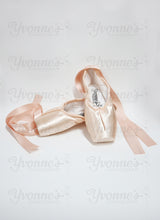 Load image into Gallery viewer, Ballet Pointe Shoe